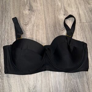 New w/o tags black bikini top fashion to figure size 0plus gold hardware